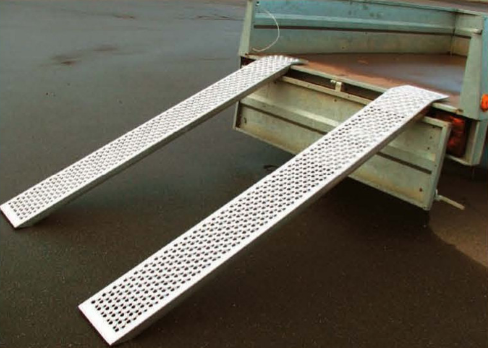Trailer loading ramp Knott, aluminum, flat, 2000x260x65mm, loading capacity in pair 4000kg - pair