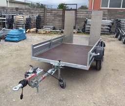 Box car trailer with adjustable towbar and loading ramps